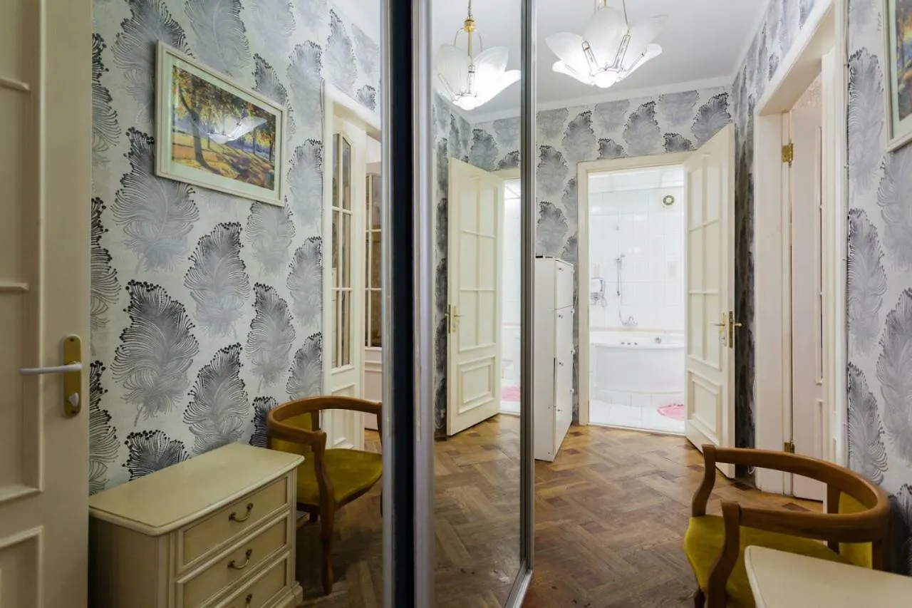 Apartment Уютная Квартира С Джакузи Проспект Победы 60 Метро Шулявская Ukraine